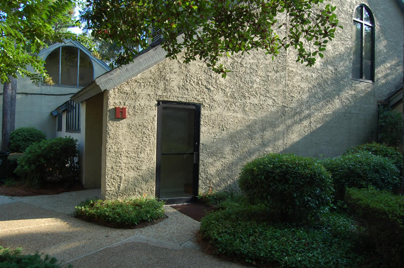 More Photos Of 35 Bill Fries Dr, Hilton Head Island Office For Sale