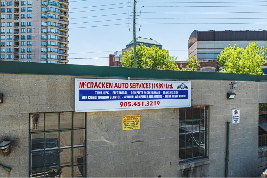 More Photos Of 21 Union St, Brampton Auto Repair For Sale