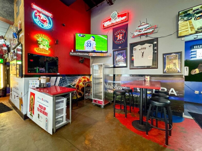More Photos Of 9721 W Broadway St, Pearland Restaurant For Sale