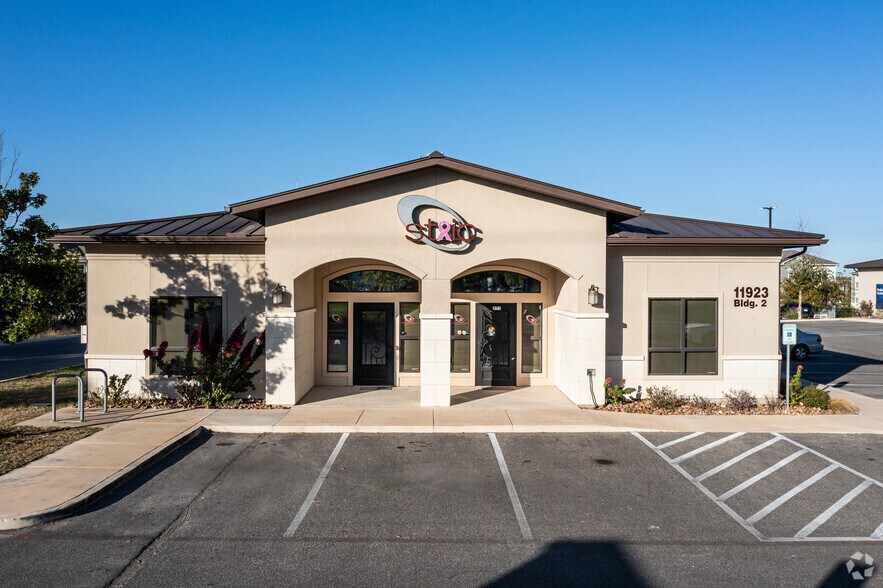 More Photos Of 11923 Culebra Rd, San Antonio Medical For Sale