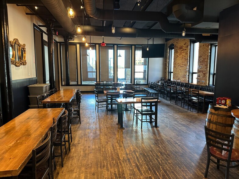 More Photos Of 1 Ionia Ave SW, Grand Rapids Office For Lease