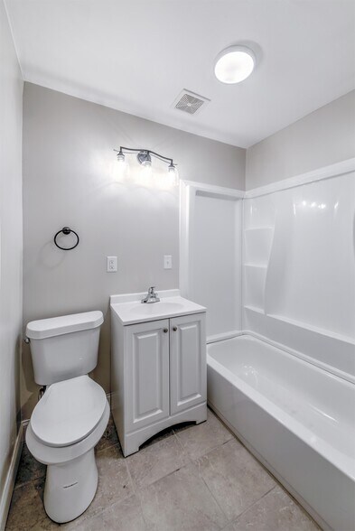 More Photos Of 2013 S 11th St, Saint Louis Apartments For Sale