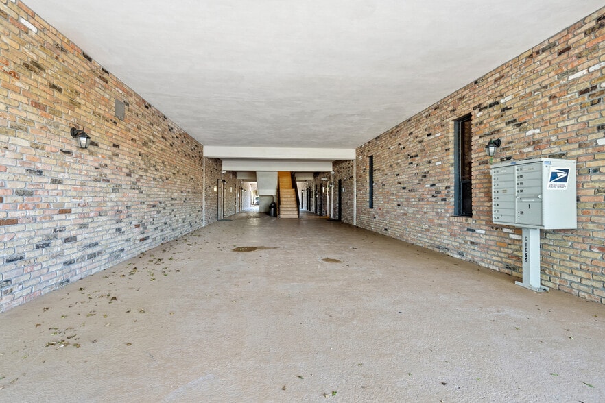 More Photos Of 3003 S Congress Ave, Lake Worth Medical For Sale