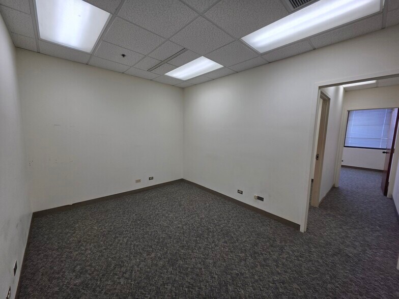 More Photos Of 1314 S king St, Honolulu Medical For Lease