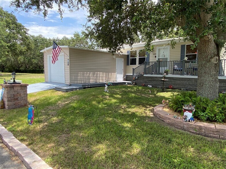 More Photos Of 2105 Bruce St, Lakeland Trailer Camper Park For Sale