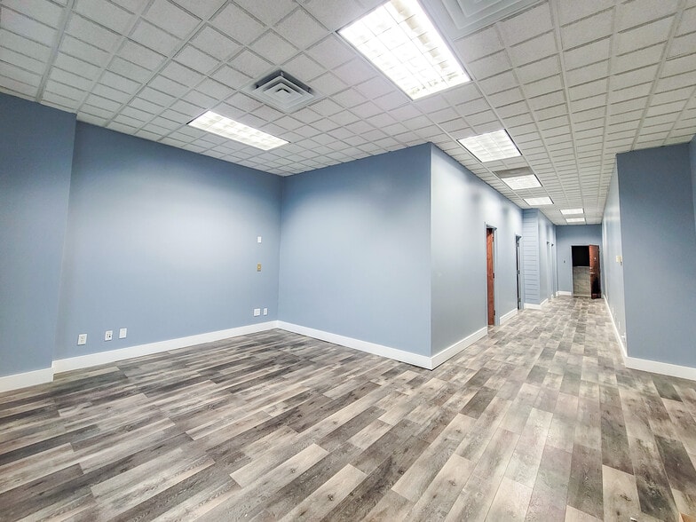 More Photos Of 1455 S 500 W, Bountiful Storefront For Lease