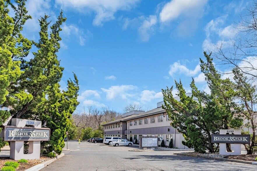 More Photos Of 2130 Highway 35, Sea Girt Medical For Sale