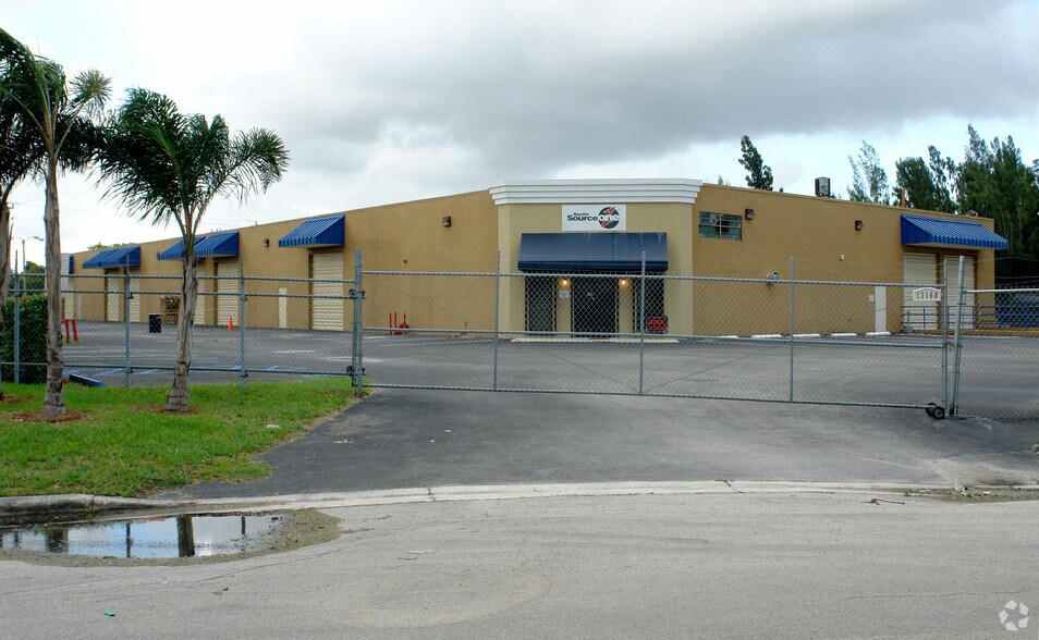 More Photos Of 13160 NW 43rd Ave, Opa Locka Warehouse For Sale
