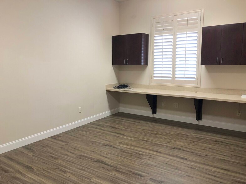 More Photos Of 6513 Preston Rd, Plano Office For Sale