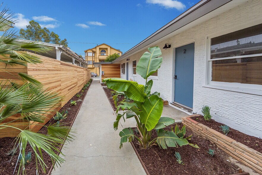 More Photos Of 1057 Euclid Ave, Long Beach Apartments For Sale