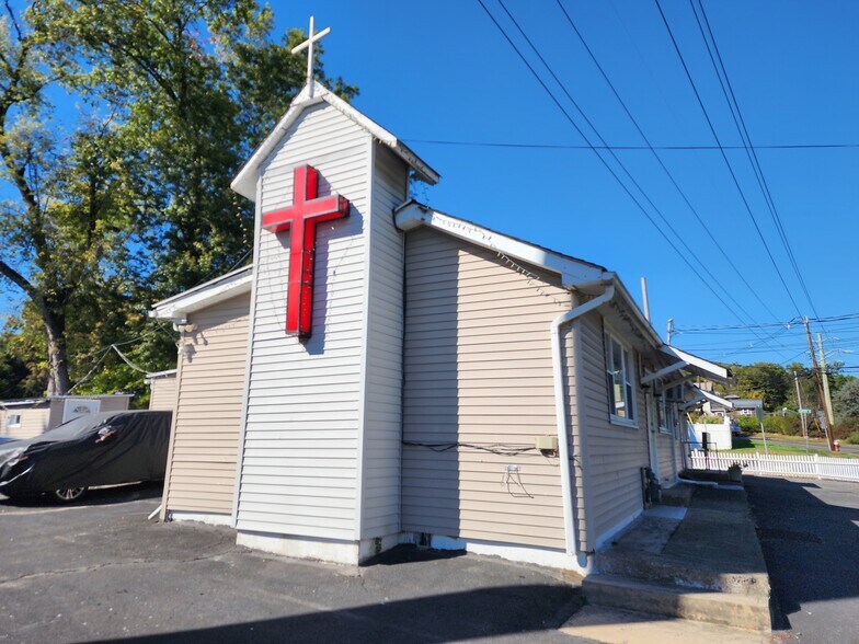 More Photos Of 140 Western Hwy, West Nyack Religious Facility For Sale