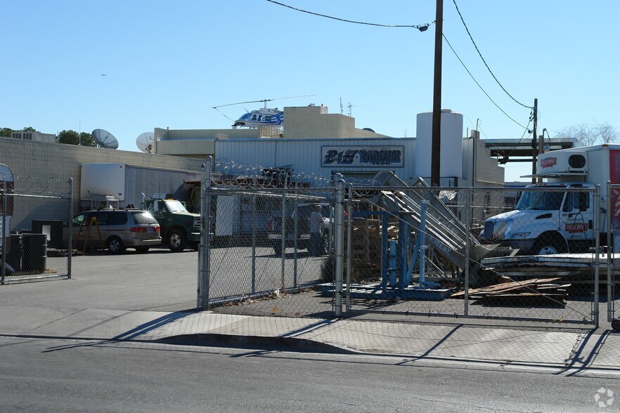 More Photos Of 1400 Foremaster Ln, Las Vegas Distribution For Sale