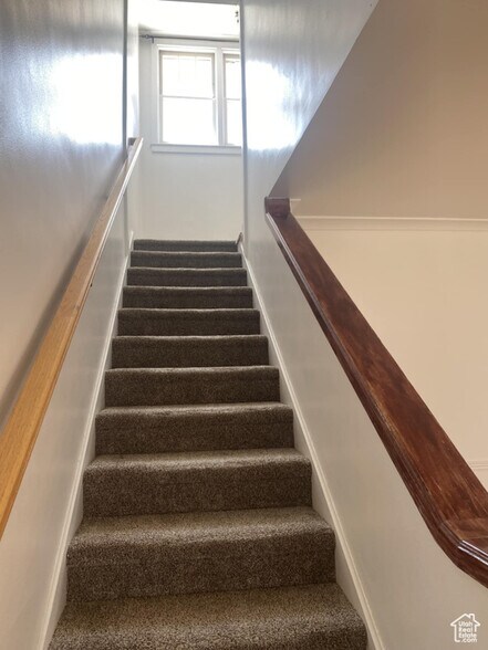 More Photos Of 235 W Main St, Vernal Office For Sale