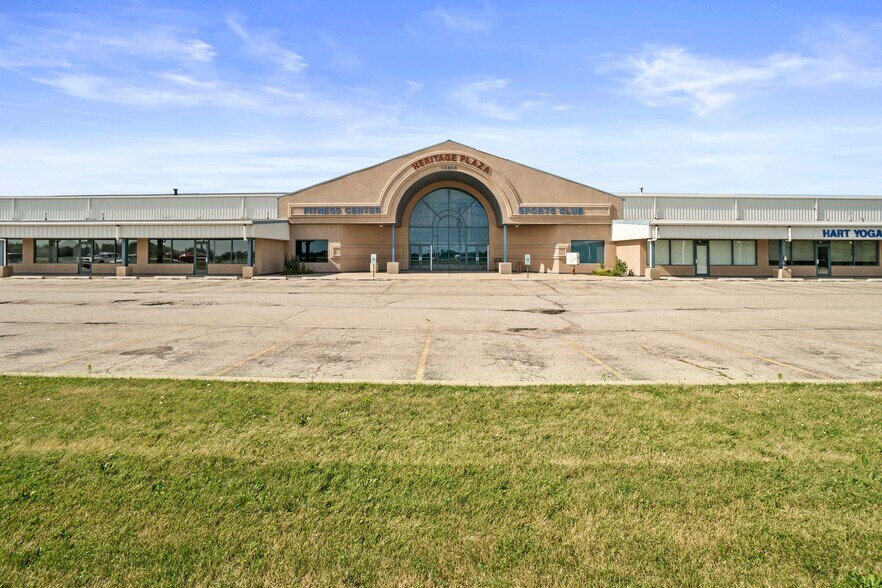 More Photos Of 10850 W Laraway Rd, Frankfort General Retail For Lease