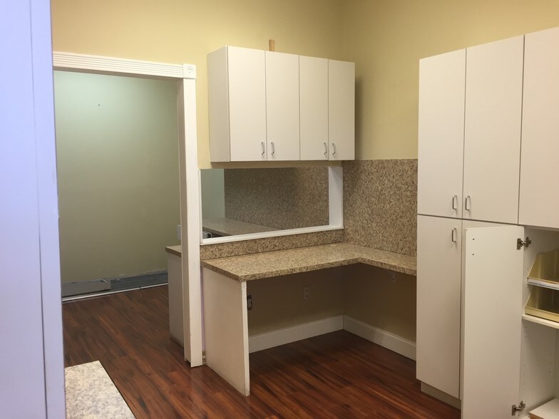 More Photos Of 6169-6185 Jog Rd, Lake Worth Unknown For Lease