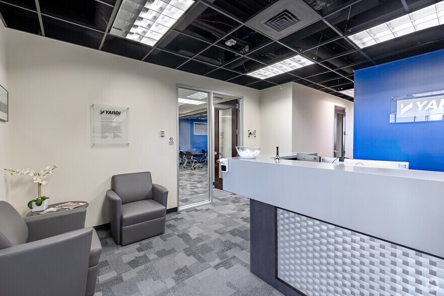 More Photos Of 1100 E Riverside Dr, Eagle Unknown For Lease