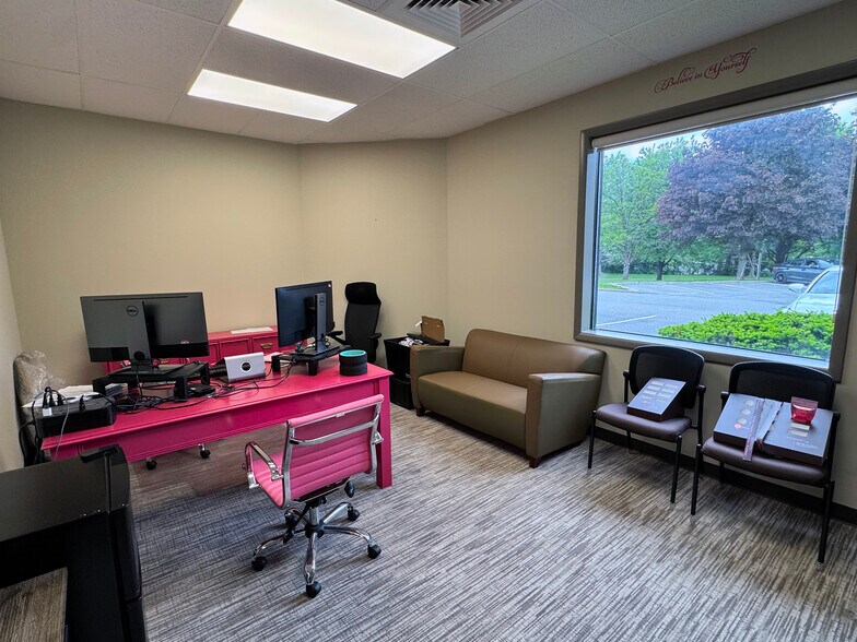 More Photos Of 2020 Highland Ave, Bethlehem Distribution For Lease