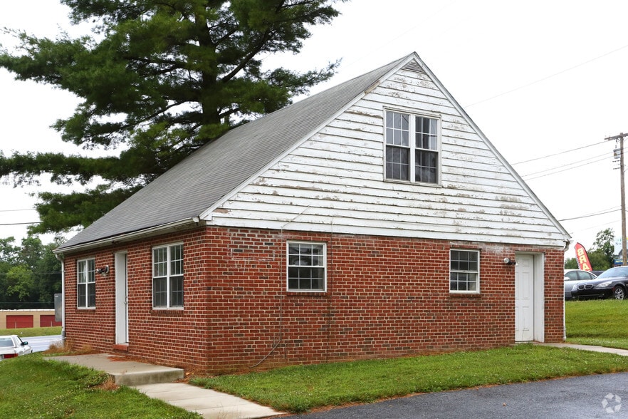 More Photos Of 3306 Baltimore Blvd, Finksburg Auto Repair For Lease