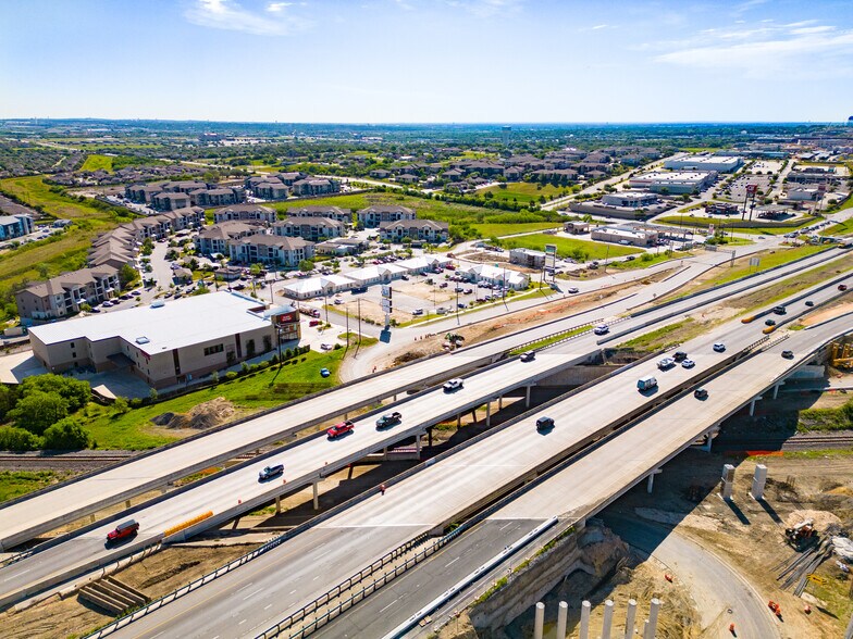 More Photos Of 7323 N Loop 1604 E, San Antonio Office For Sale