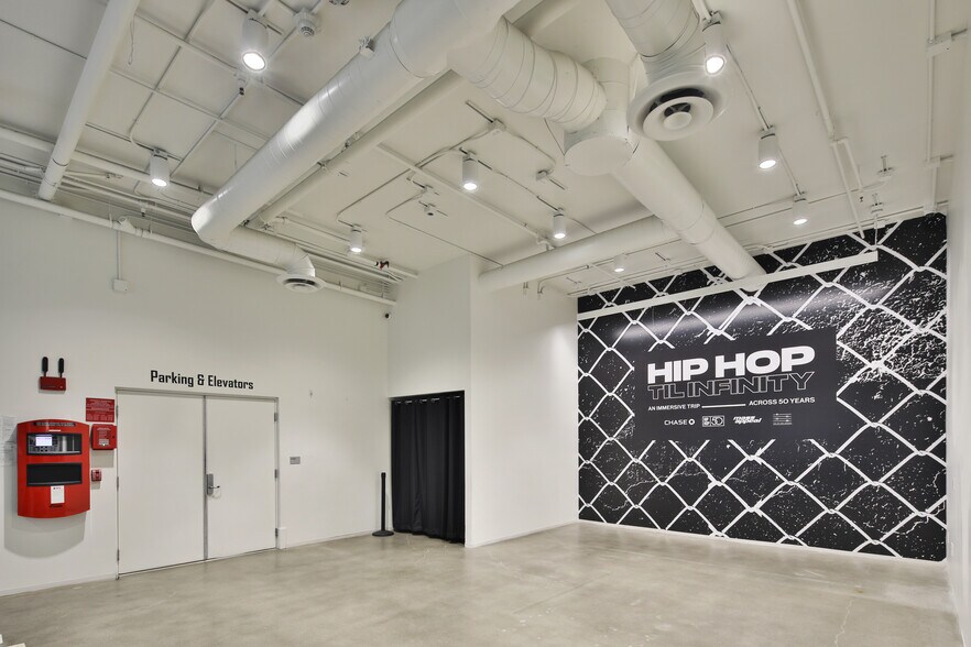 More Photos Of 6400 W Sunset Blvd, Los Angeles Storefront For Lease