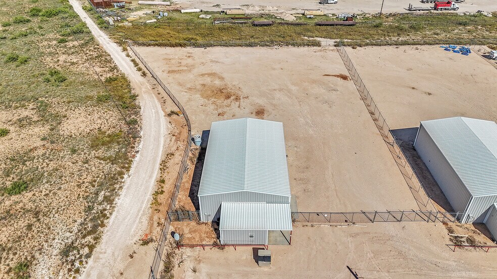 More Photos Of 2107 E County Road 130, Midland Warehouse For Lease