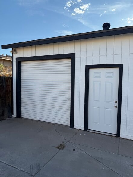 More Photos Of 219 W Mahoney Ave, Mesa Service For Lease