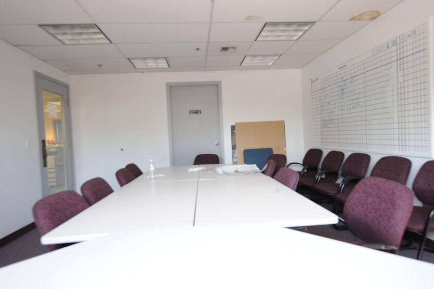 More Photos Of 20515 Highway 99, Lynnwood Auto Dealership For Sale