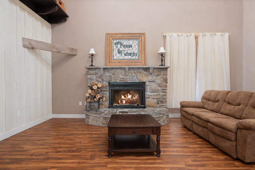 More Photos Of 40082 County Road 591, Jay Apartments For Sale