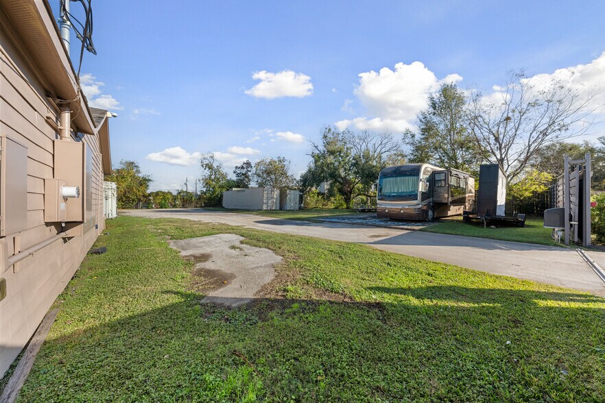 More Photos Of 4614 Randwick Dr, Houston Land For Sale