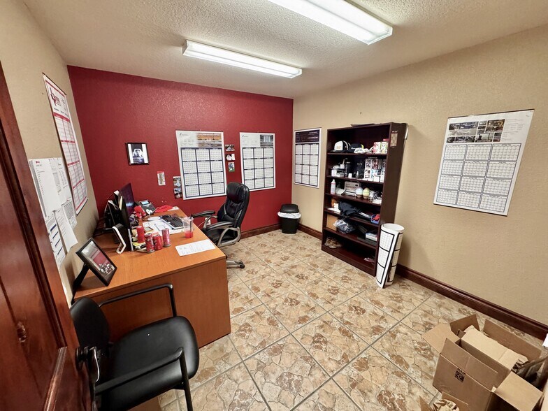 More Photos Of 224 Zander Ln, Pleasanton Warehouse For Sale