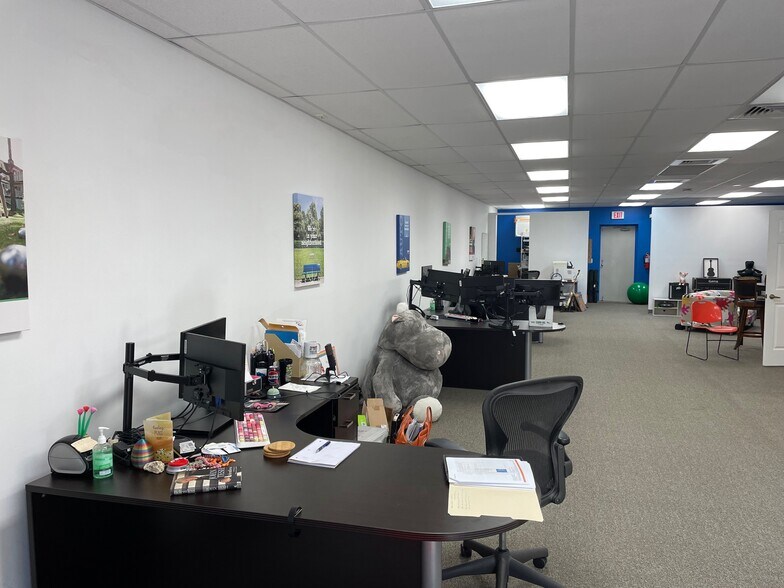 More Photos Of 815 Beville Rd, Daytona Beach Storefront Retail Office For Lease
