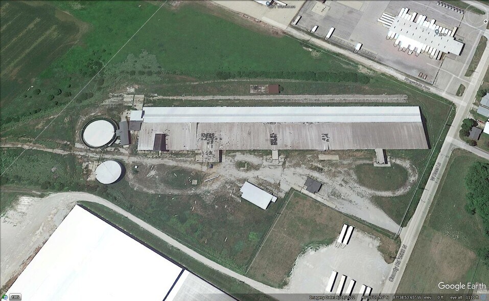 More Photos Of 610 Ross, Danville Manufacturing For Lease