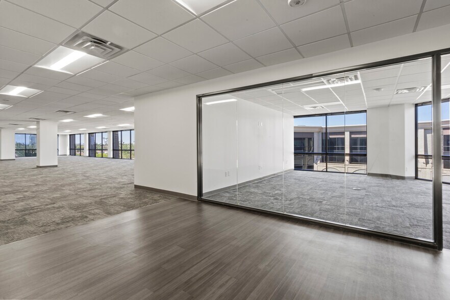 More Photos Of 4745 N 7th St, Phoenix Unknown For Lease