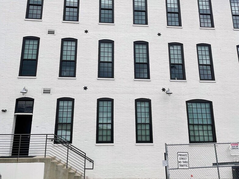 More Photos Of 210-236 York St, York Office For Lease