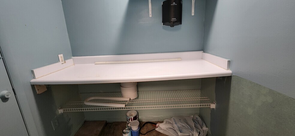 More Photos Of 7800 W Oakland Park Blvd, Sunrise Medical For Sale