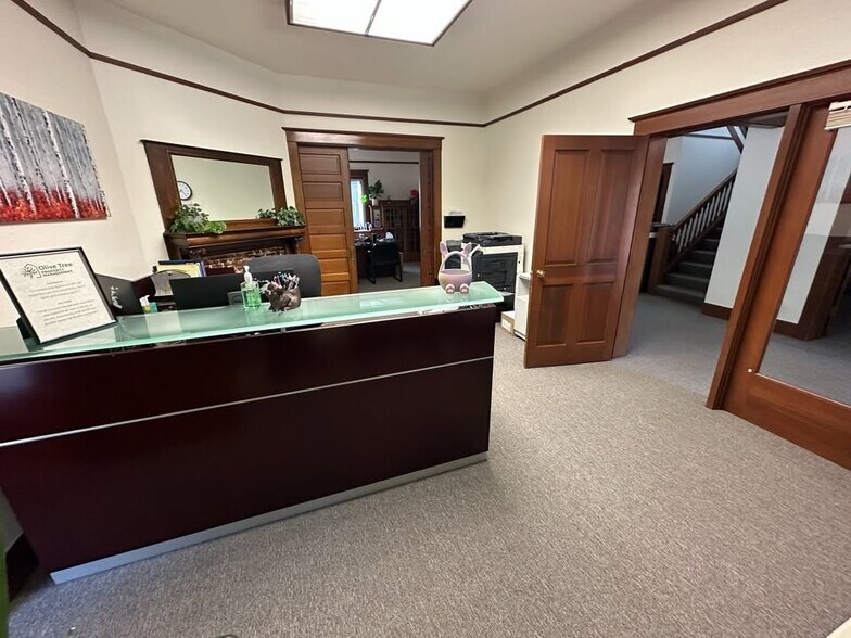 More Photos Of 1112 Columbia St, Vancouver Office For Lease