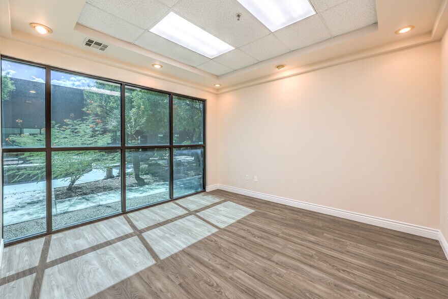 More Photos Of 4270 S Decatur Blvd, Las Vegas Medical For Lease