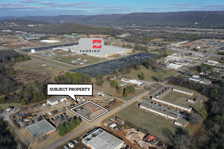More Photos Of 2094 Fisher St SW, Huntsville Office For Lease