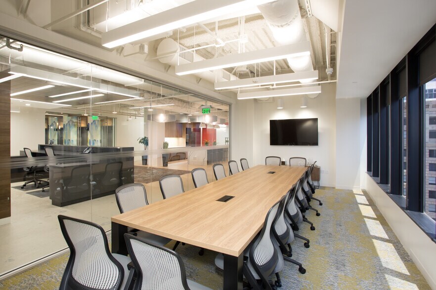 More Photos Of 700 S Flower St, Los Angeles Office For Lease