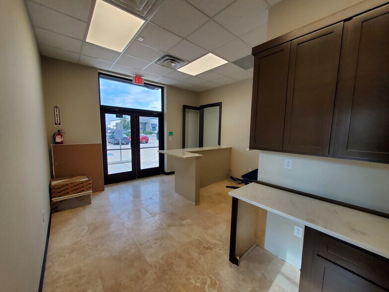 More Photos Of 4725 College Park, San Antonio Office For Lease