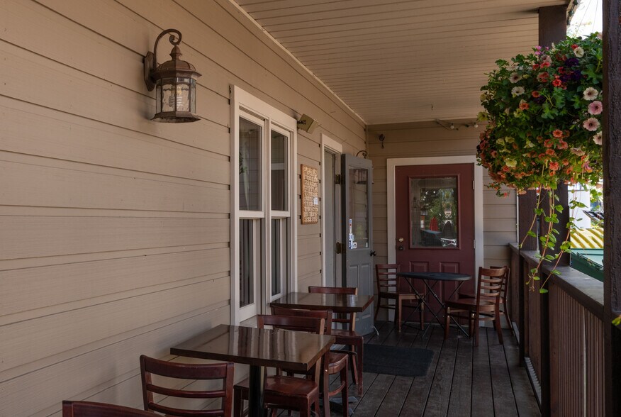 More Photos Of 411 3rd St, Crested Butte Restaurant For Sale