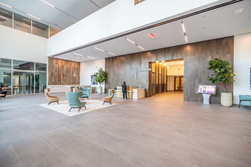 More Photos Of 840 Gessner Rd, Houston Office For Lease