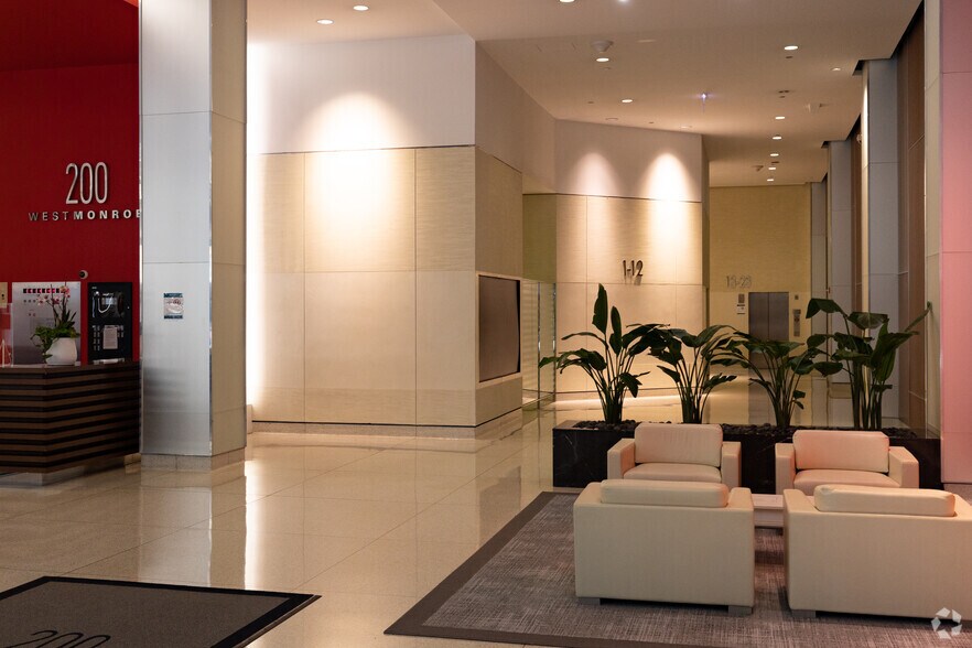 More Photos Of 200 W Monroe St, Chicago Office For Lease