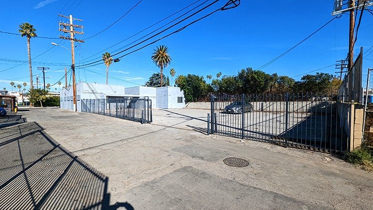 More Photos Of 14432-14434 Gilmore St, Van Nuys Medical For Sale