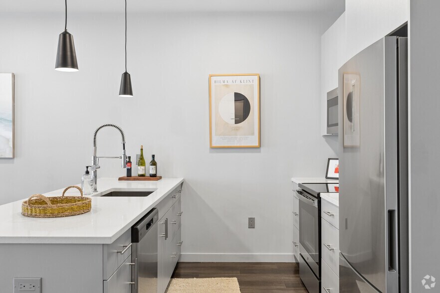 More Photos Of 10 Monroe St, Norwalk Apartments For Lease