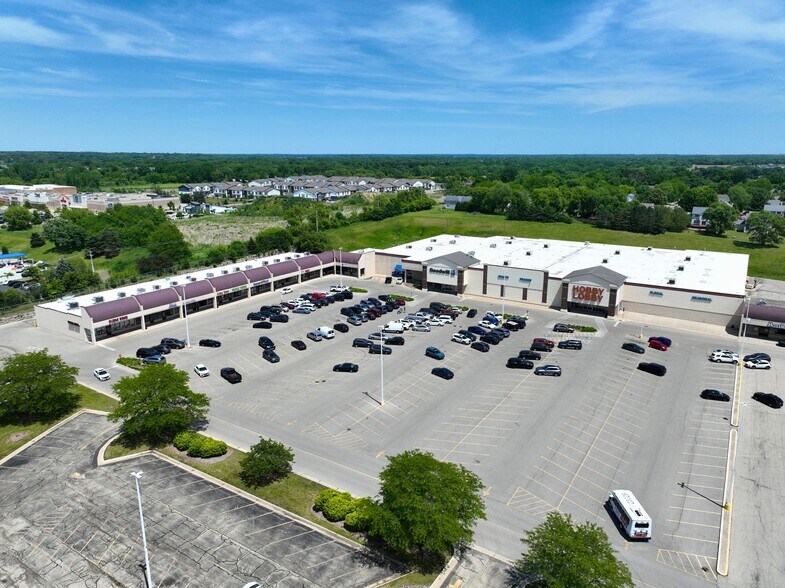 Primary Photo Of 2000-2078 N Richmond Rd, McHenry Unknown For Lease