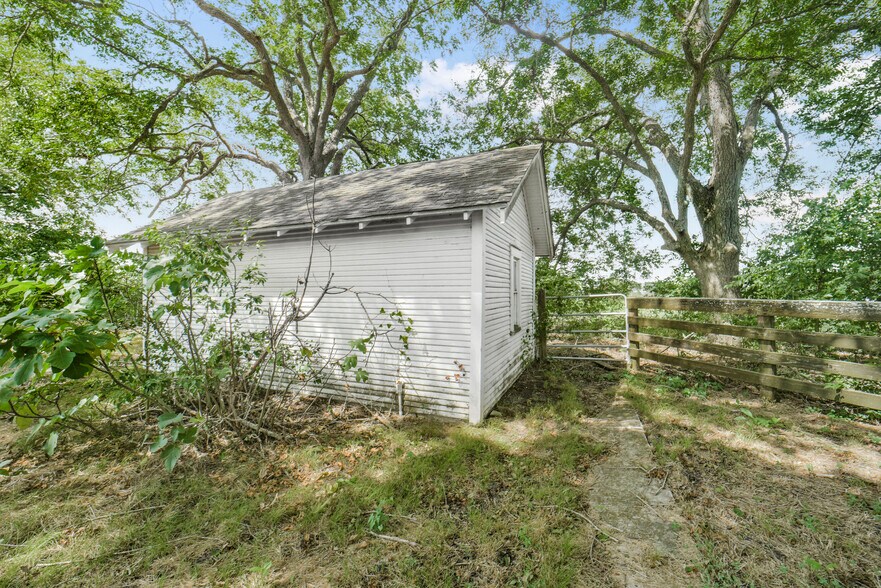 More Photos Of 2120 FM 389, Brenham Land For Sale