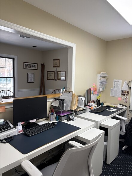 More Photos Of 20 Old Kings Hwy, Darien Medical For Sale