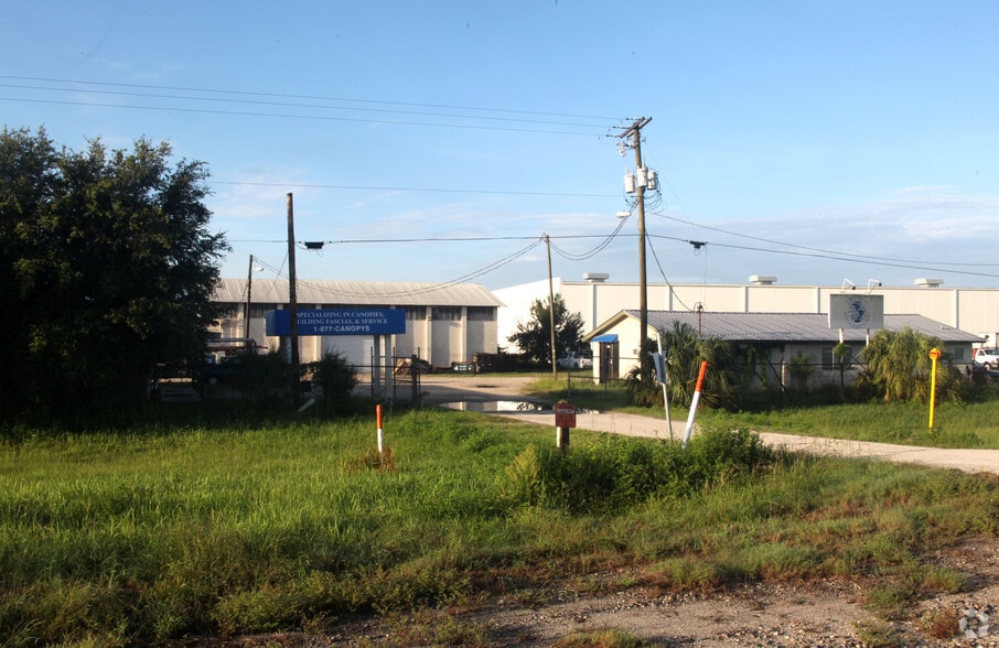 More Photos Of , Plant City Unknown For Sale