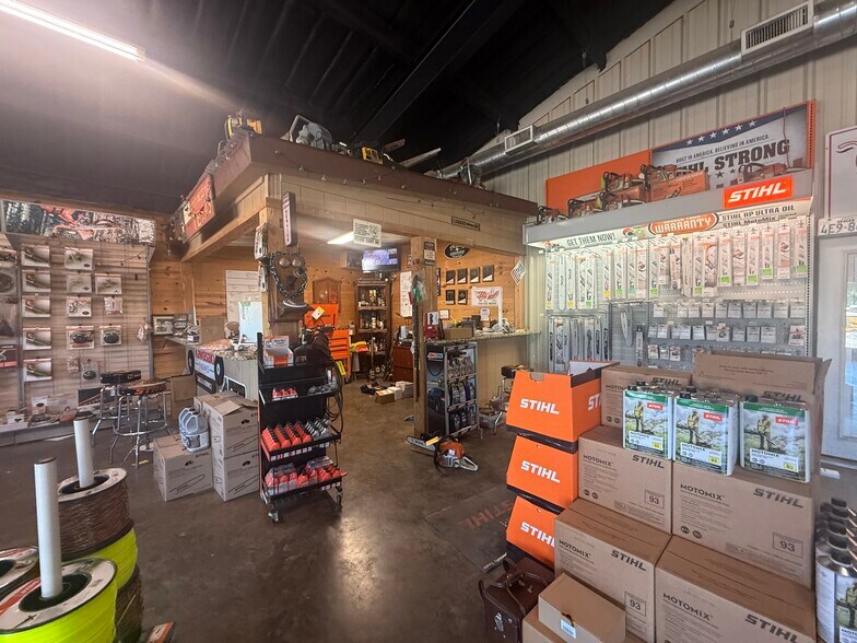 More Photos Of 1521 N State Highway 121, Bonham Freestanding For Sale